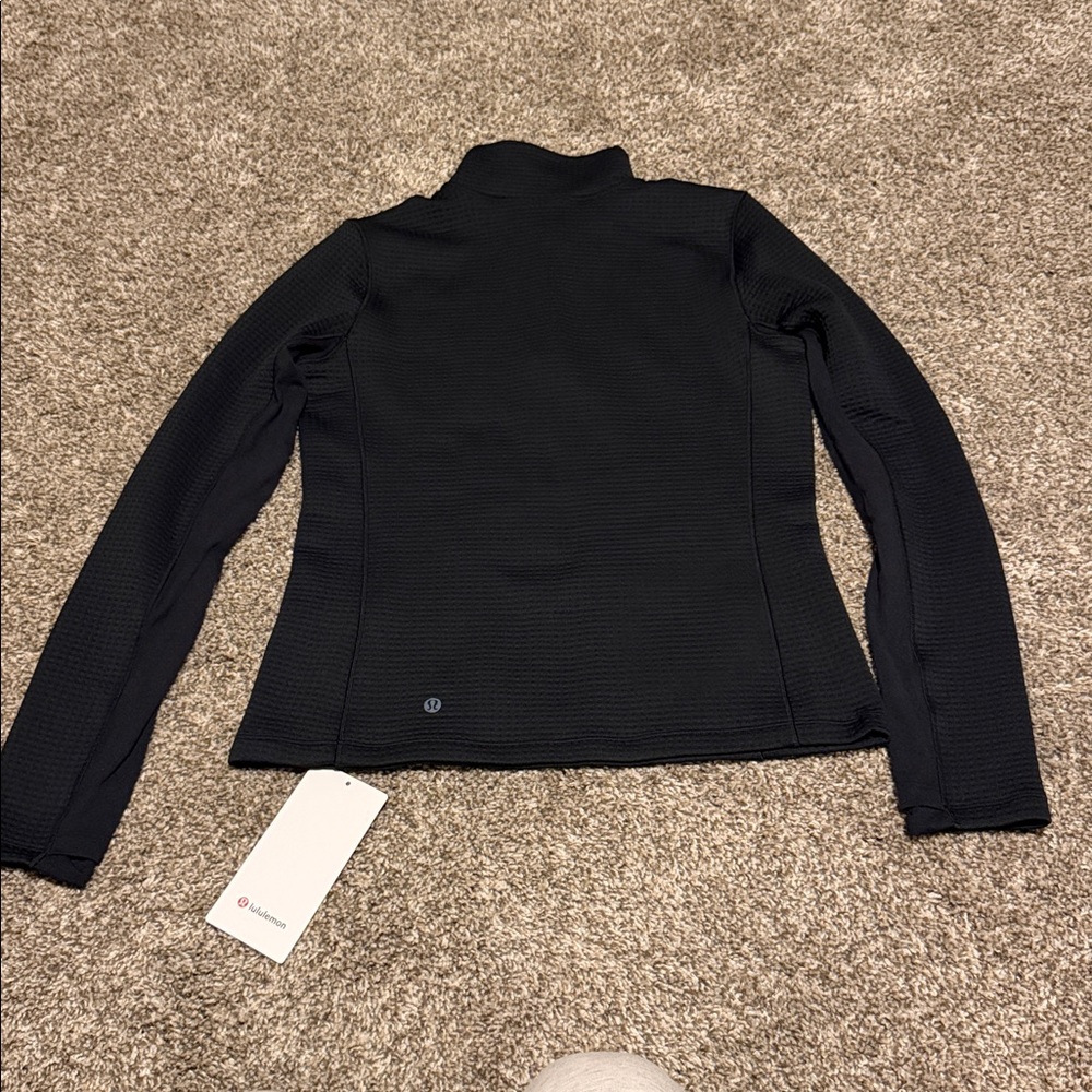 Lululemon 1/2 Zip LS - Picture 4 of 6